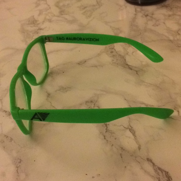 Bright green diffraction glasses - Picture 2 of 3